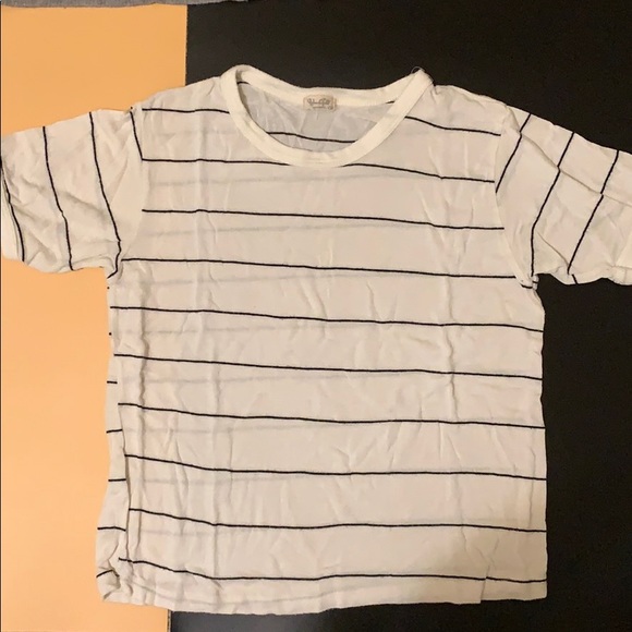 Brandy Melville T-Shirt Bundle - Picture 3 of 4